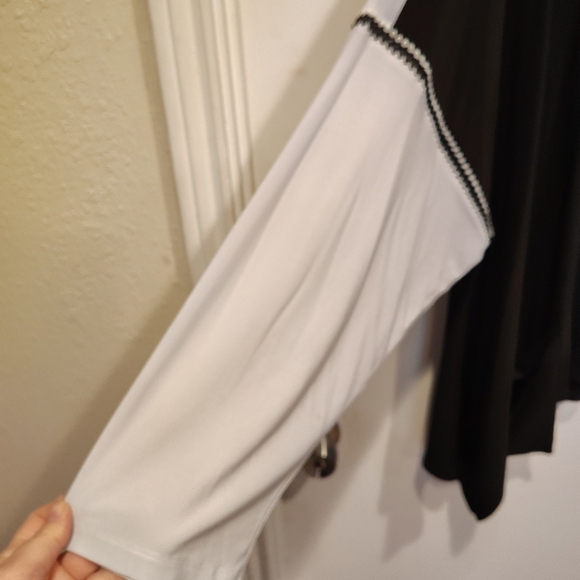 IC By Connie K Women's Black & Gray Artsy Slouchy Asymmetric Tunic Top Sz 1X - Picture 3 of 7